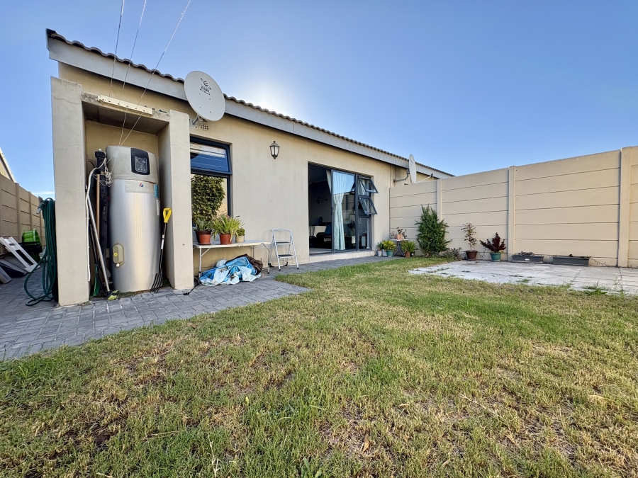 2 Bedroom Property for Sale in Parklands Western Cape